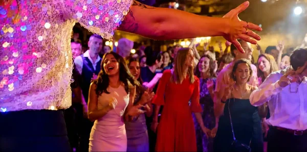 BandScape verbindet professionelle Liveband, moderne Eventtechnik und stimmungsvolle Live-Musik für Firmenevents und Veranstaltungen in der Schweiz.