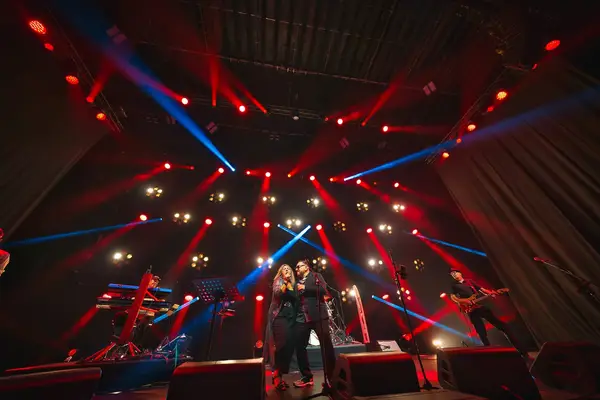 stilvolle Livemusik während Firmenjubiläum und Business Dinner Veranstaltung